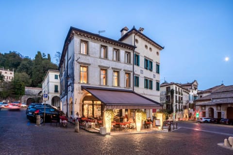 Palazzo Benassi Penthouse Condo in Asolo