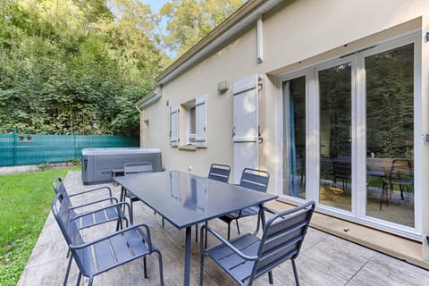 Patio, Garden, View (from property/room), Balcony/Terrace, Garden view