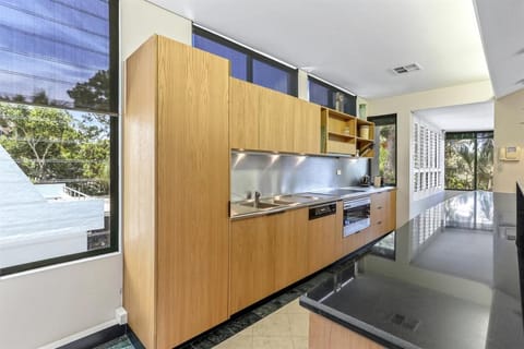 Retreat to tranquillity, Noosa Heads Apartment in Noosa Heads