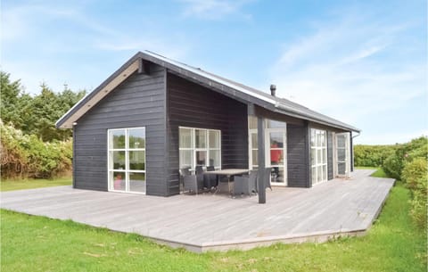 Nice Home In Lkken With 3 Bedrooms, Sauna And Wifi Haus in Løkken