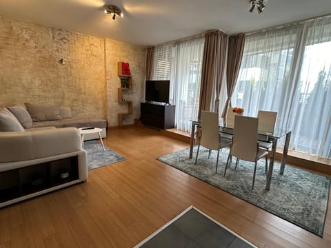 Silver city Paradise Apartment in Sofia