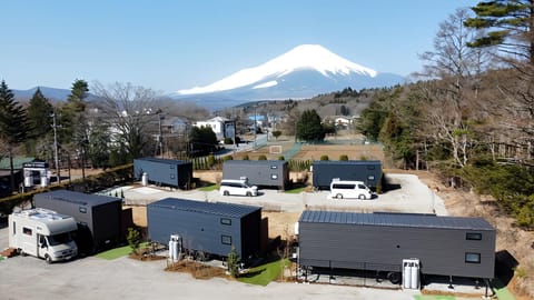 Property building, Day, Natural landscape, Mountain view