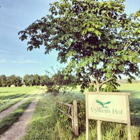 Uylkenshof safaritenten en natuurhuisjes House in Epe