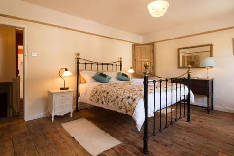 Romney, a cosy Victorian cottage in a picturesque Suffolk village House in Babergh District