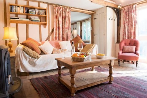 Bromans Barn a beautiful cottage by the Sea and Cudmore Nature Reserve Casa in Mersea Island