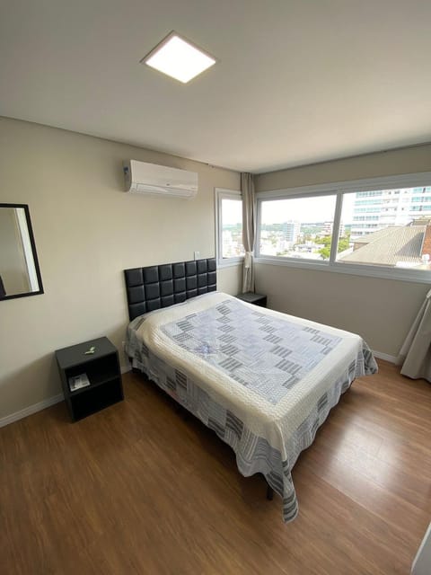 Bed, Photo of the whole room, Bedroom, air conditioner