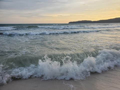 Lucky Sun Saracen Bay Hostel in Sihanoukville