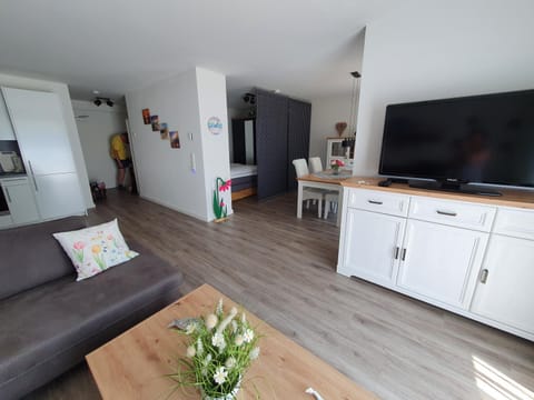 Living room, Dining area, Bedroom