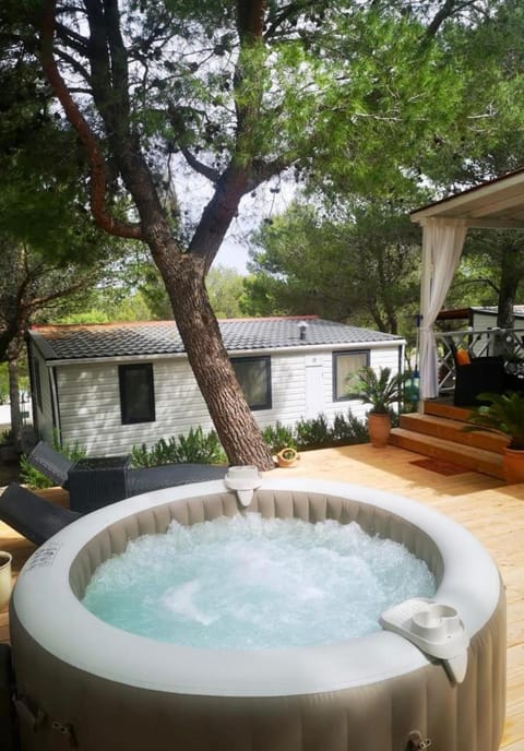 Natural landscape, Garden, Hot Tub, Spa and wellness centre/facilities, Garden view, Open Air Bath