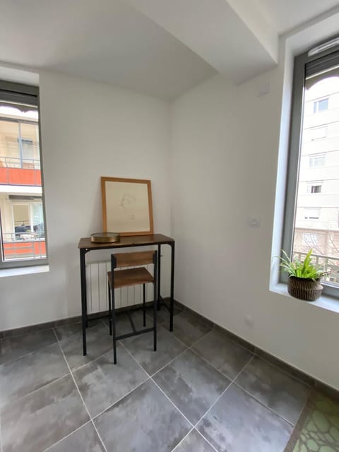 Parc de la Tête d'Or - Parc de la Feyssine - Croix Luizet - La Doua - CNRS - INSA - Université Claude Bernard Apartment in Villeurbanne