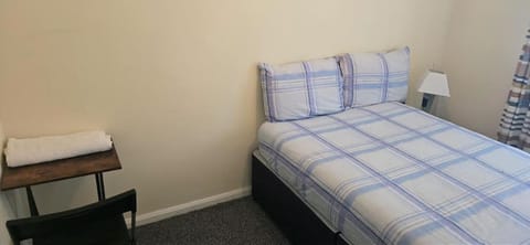 Nice Residential Within Easy Reach Of Town Apartment in Manchester