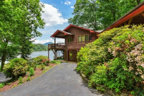 Armstrong House & Apartment House in Lake Junaluska