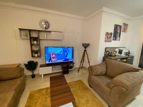Madinaty Well-furnished 3- Bedroom apartment - شقة فندقيه للايجار مدينتي Condominio in Cairo Governorate