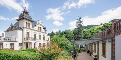 Property building, Natural landscape, Garden, Garden view