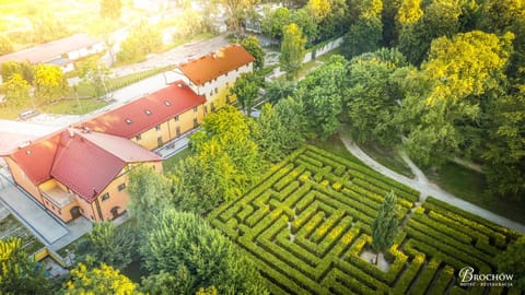 Spring, Neighbourhood, Natural landscape, Bird's eye view, Garden, Garden, Garden view