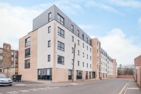 Property building, Street view