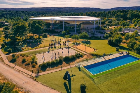 Mountain view, Pool view, Swimming pool