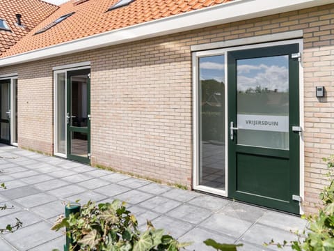 Luxurious 20 person apartment on Ameland Condo in Nes