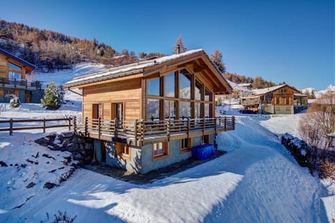 Chalet Tubber Chalet in Riddes