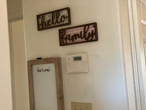 WHOLE Family - Wholestyl Hostel in Sacramento