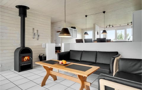 Stunning Home In Ebeltoft With Kitchen House in Central Denmark Region