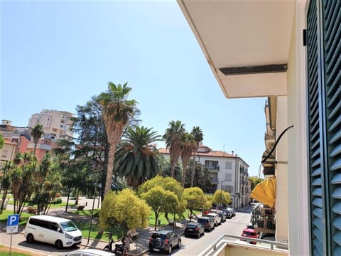 Balcony/Terrace, Garden view