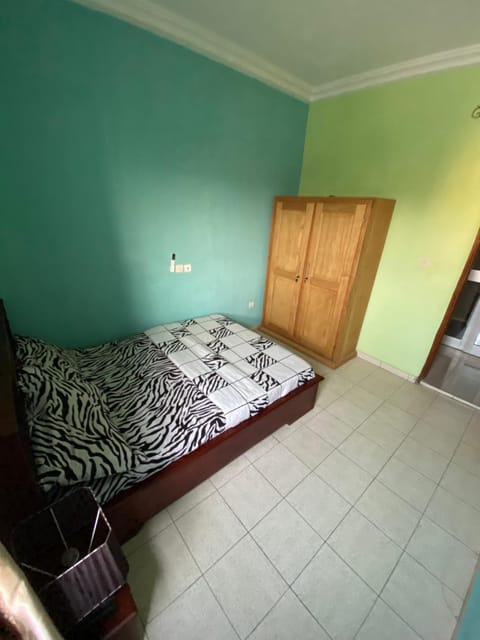 Appartement meublé 2 chambres à Logpom (Andem) Condo in Douala