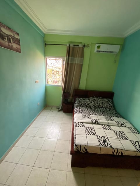 Appartement meublé 2 chambres à Logpom (Andem) Copropriété in Douala