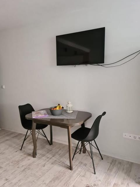 TV and multimedia, Dining area