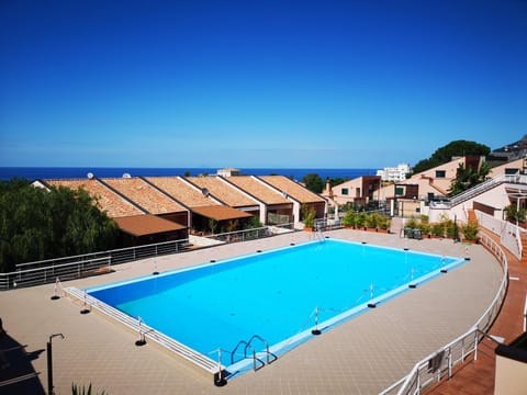 Pool view, Swimming pool