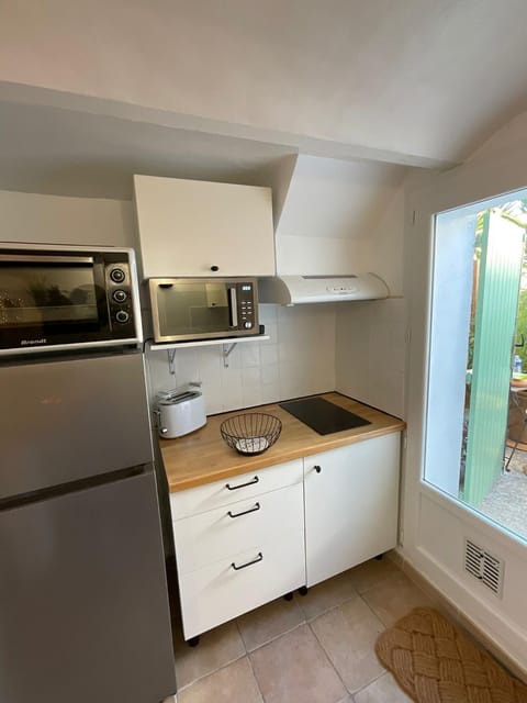 minibar, pet friendly, stove, toaster