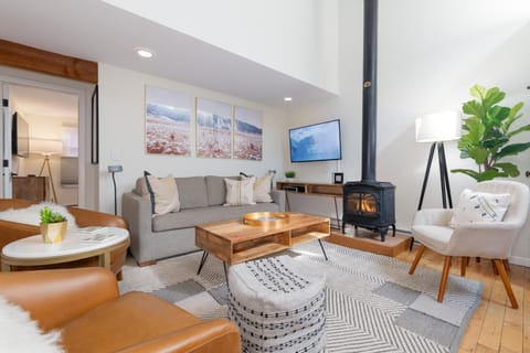 Living room, fireplace