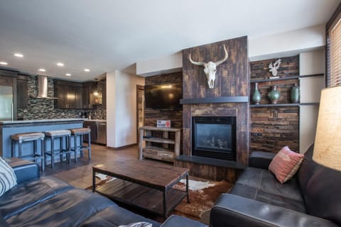 Outstanding Zephyr Mountain Lodge Condo with Ski Slope Views condo Appartamento in Winter Park