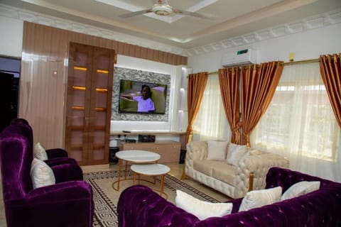 De-Omega Digital Homes, Service Apartment - Wuye Abuja Bed and Breakfast in Abuja
