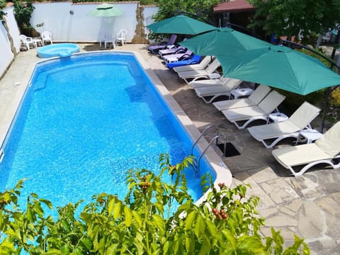 Day, Pool view, Swimming pool, sunbed