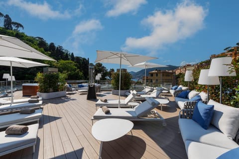 Hot Tub, Solarium, Balcony/Terrace
