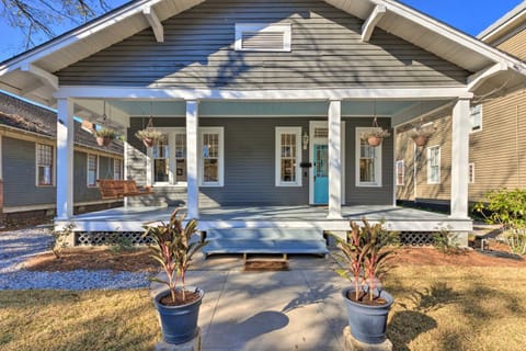Renovated Historic Home with Yard 2 Mi to Dtwn Haus in Mobile
