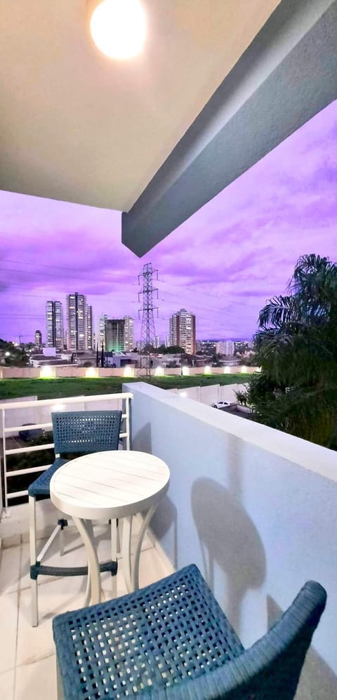 View (from property/room), Balcony/Terrace, City view