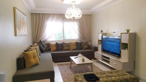 New Luxury Apartment, 3 Bed, 7Mins to Beach - Aida Condo in Tangier