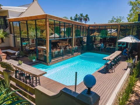 Property building, Restaurant/places to eat, Swimming pool