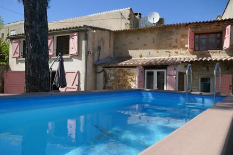 Property building, Pool view, Swimming pool