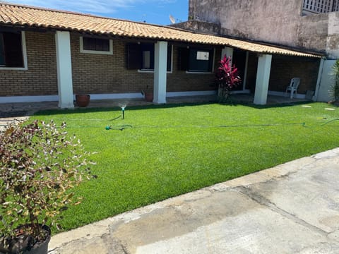 Casa aconchegante com piscina e muito espaço verde House in Aracaju