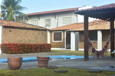 Casa aconchegante com piscina e muito espaço verde House in Aracaju