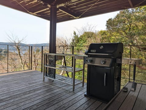 BBQ facilities, Balcony/Terrace