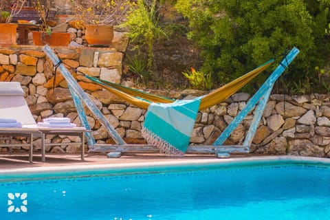 Day, Pool view, Swimming pool, sunbed