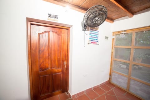 Casa Serrano - Callejón de Don Blas Bed and Breakfast in Santa Cruz de Mompox