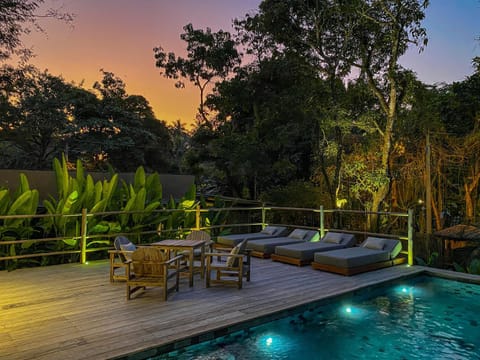 Garden view, Swimming pool, sunbed