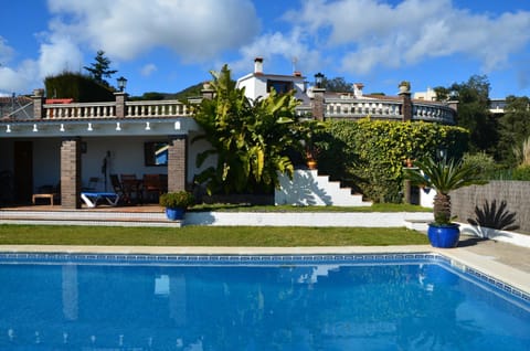 Garden, Swimming pool