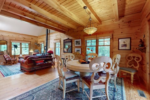 Elkhorn Cabin House in Asheville