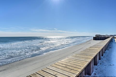 Simple North Wildwood Condo - Steps to Beach! Condo in North Wildwood